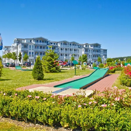 330, Seepark Apartment *